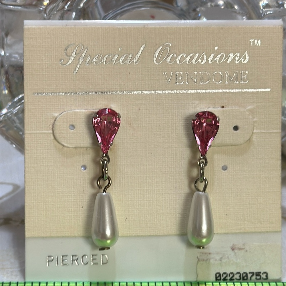Vendome Special Occasions Pierced Earrings Pink Teardrop Faux Pearl drop -1 3/8” - Picture 1 of 4